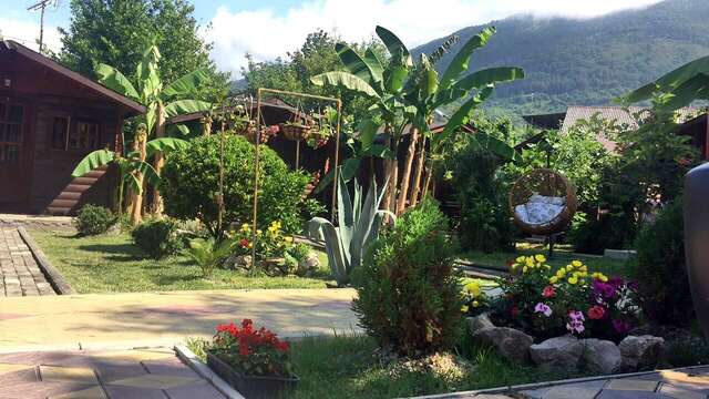 Комплексы для отдыха с коттеджами/бунгало Cottages in Gagra Гагра-20