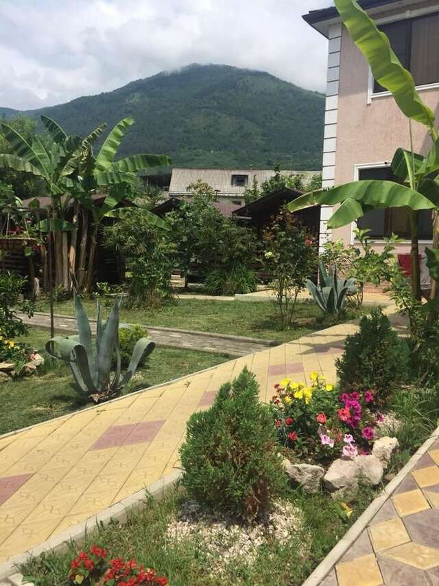 Комплексы для отдыха с коттеджами/бунгало Cottages in Gagra Гагра-40
