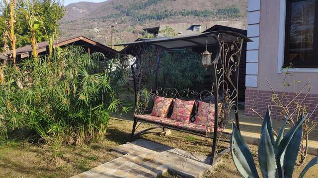 Комплексы для отдыха с коттеджами/бунгало Cottages in Gagra Гагра-10